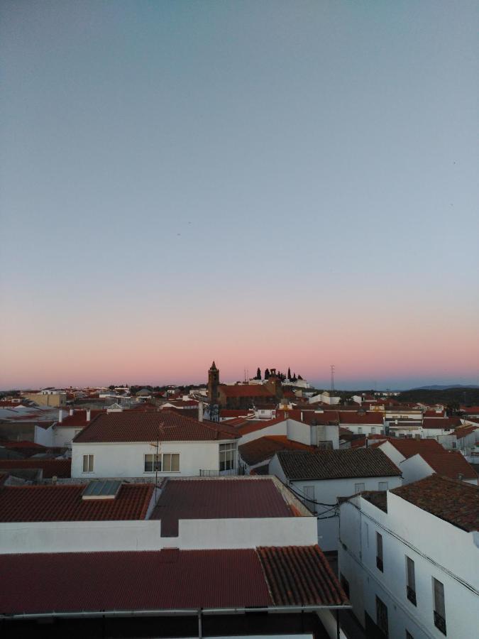 Hostal Dp El Pilar Monesterio Esterno foto